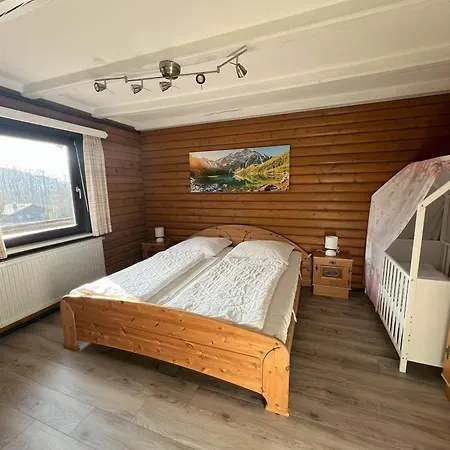 Haus 44 Feldblick Semesterbostad Arrach